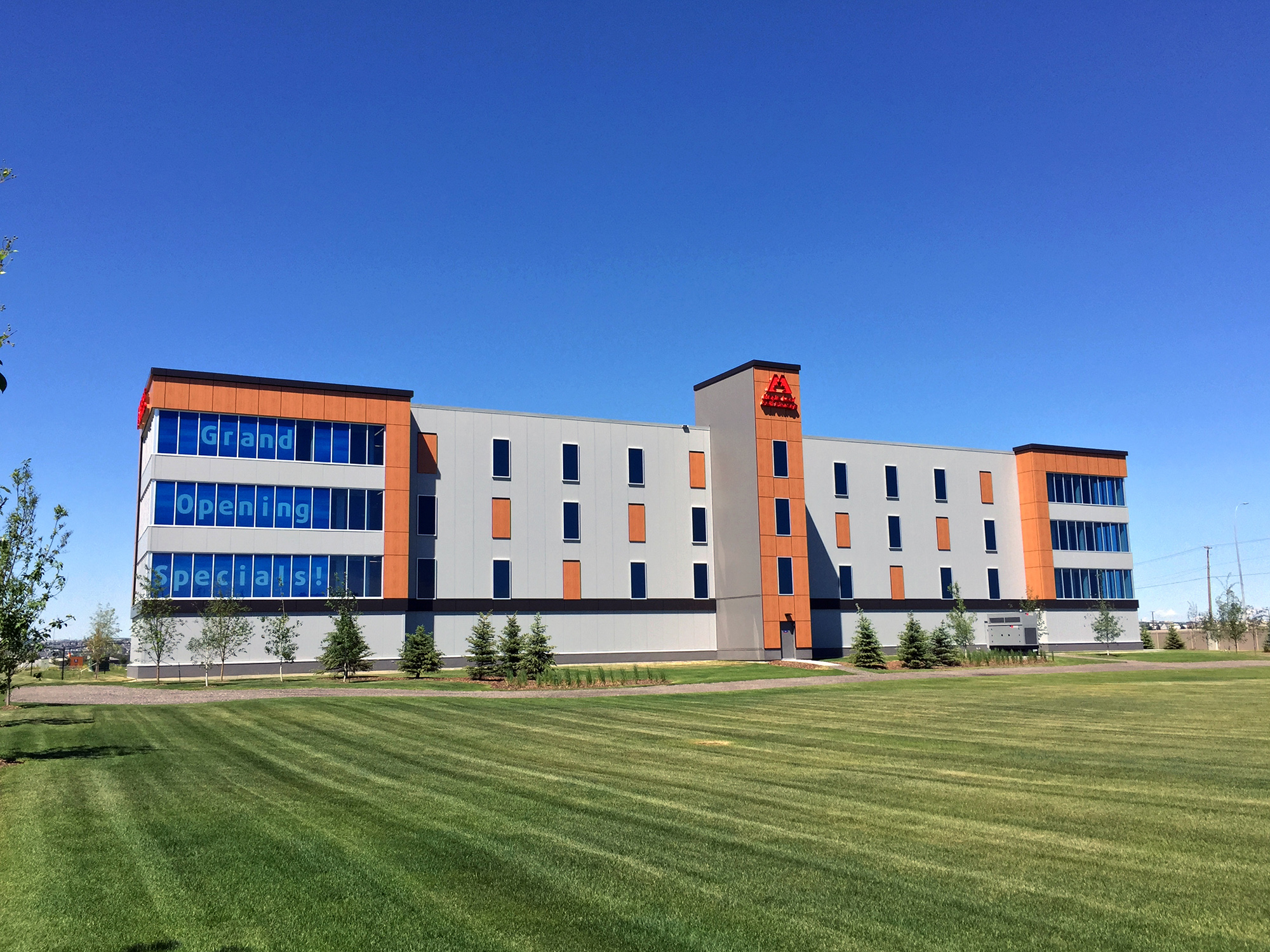 Calgary – Country Hills  11142 15 Street Northeast Calgary, AB T3K 0Z5